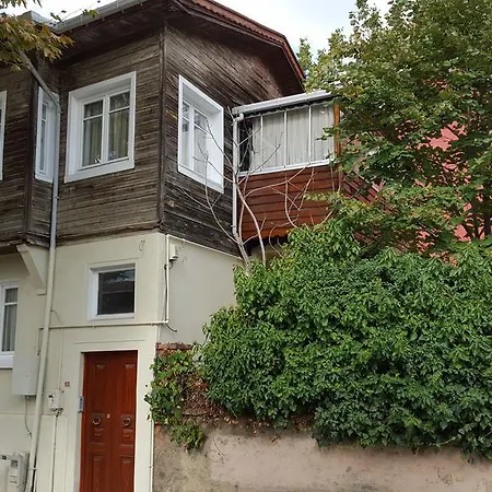 Villa Charming Anatolian House In Cengelkoey Istanbul