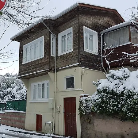 Charming Anatolian House In Cengelkoey