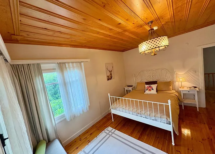 Charming Anatolian House In Cengelkoey