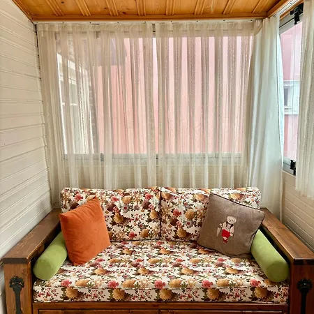 Charming Anatolian House In Cengelkoey איסטמבול